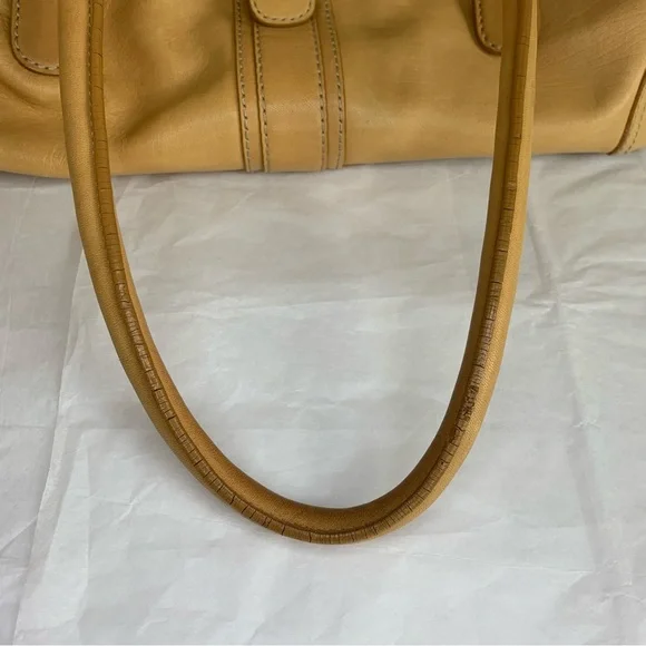 Vintage Fossil Leather Shoulder Bag | Tan with Silvertone Hardware - Picture 14 of 16